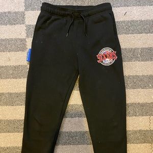 Boys black NBA Philadelphia 76ers sweatpants size L in Kid’s